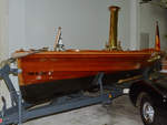 Das offene Dampfboot  June Zephyr  im Auto- und Technikmuseum Sinsheim.