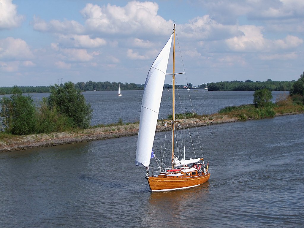  Segelparadies  auf der Ijssel;100905