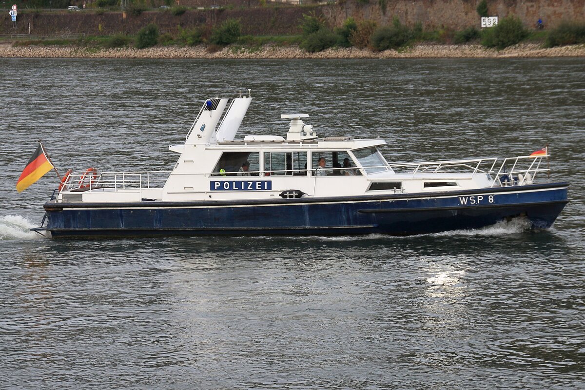 	
Das Streifenboot (StB) WSP 8 MAINZ der Wasserschutzpolizei Rheinland-Pfalz auf dem Rhein bei Koblenz am 23.09.2024.