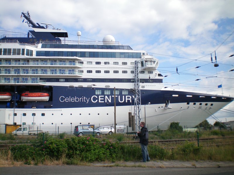 Die Celebrity Century.Warnemnde den 12.06.2008