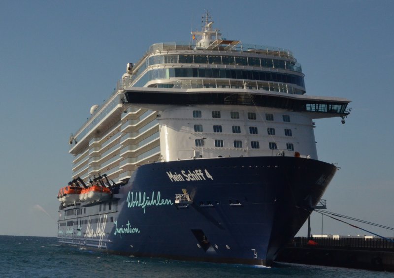 Mein Schiff 4 In Arrecife Lanzarote Am 101215 Länge 293