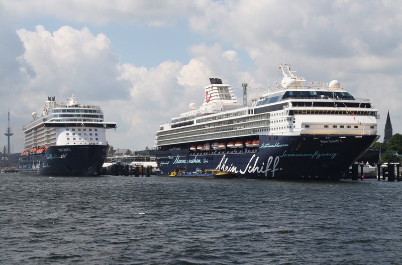 Mein Schiff Treffen Zur Kieler Woche 2016 Mein Schiff 1 Und