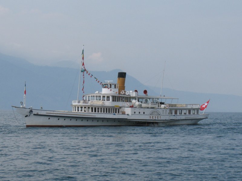 Schauffelraddampfer  Vevey  auf Extrafahrt.
(01.05.2007)