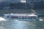 Yakatabune (FGS)  Kachidoki (かちどき) auf dem Weg vom Harumi-Kanal zum Sumida-Fluss, 22.Jan.2025.