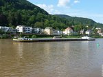 Gütermotorschirff  Hanna Krieger  auf dem Neckar vor der Alten Brücke von Heidelberg (06.06.2016)