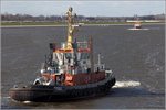 Die 2005 gebaute BUGSIER 1 (IMO 9320908) ist am 23.03.2016 Höhe Bremerhaven auf der Weser unterwegs. Dieser Bugsier-Schlepper ist 33,68 m lang, 11,10 m breit, hat eine Maschinenleistung von 4.100 kW und einen Pfahlzug von 58 t. Heimathafen ist Hamburg.