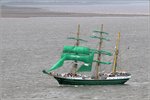 Nach mehreren Monaten in wärmeren Gewässern läuft die ALEXANDER VON HUMBOLDT II (IMO 9618446) am 19.04.2016 in die Weser ein.