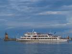 MS Mnchen luft zur  blauen Stunde  am 17.09.2011 aus dem Konstanzer Hafen aus