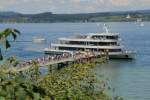 MS berlingen legt an der Schifflnde der Insel Mainau an (05.06.2011)