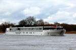 KFGS  ELBE PRINCESSE  (01840744 , 35,37 x 10,50m)  am 31.01.2025 auf der  ELBE  kurz vor der Gierseilfähre  Saalhorn  Barby auf Bergfahrt nach Tschechien.