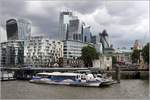 Die 2001 gebaute MOON CLIPPER (IMO 9245586) am 09.06.2019 beim Tower Millennium Pier in London. Sie ist 30,9 m lang und für 138 Passagiere zugelassen.