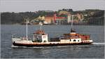 Die 1954 gebaute EBORENSE (IMO 7813200) quert den TEJO bei Lissabon. Diese Fähre ist 50,25 m lang und 11,20 m breit, 22 Fahrzeuge und 346 Passagiere finden auf ihr Platz. 21.04.2017