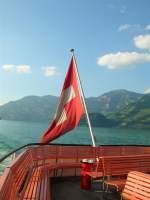 30.06.06 ein bisschen Patriotismus am Heck mit Blick nach Rigi