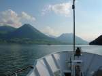 30.06.06 volle Kraft voraus nach Buochs, im Hintergrund lks. Buochserberg