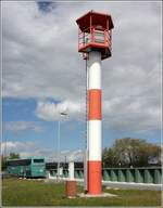 Am Hafen von Peenemünde steht das Leitfeuer Knaackrückenrinne (Int. Nr. C2659.13). 06.05.2019