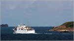 Die 1977 gebaute SCILLONIAN III (IMO 7527796) verlässt am 26.04.2017 St. Mary's. Sie bedient acht Monate im Jahr die Fährstrecke zwischen Penzance und St. Mary's (Isles of Scilly). Die SCILLONIAN III ist 67 m lang 11 m breit, hat eine GT von 1.346, eine DWT von 262 t und bietet max. 600 Passagieren Platz. Heimathafen ist Scilly (Großbritannien).