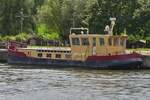 Bei unserer 4 Schleusenfahrt sind wir nun auf dem Albert Kanal unterwegs, hier liegen verschiedene Hausboote am Ufer vor Anker. 17.07.2024