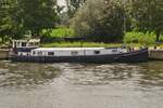 Auf dem Albert Kanal liegt ein weiteres Namenlose Hausboote, ENI 02202366.