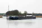 TMS  EDERSEE  (04811770 , 84,70 x 9,49m) , bog am 19.03.2024 aus dem  ELBE-SEITENKANAL  zu Berg kommend , bei Edesbüttel nach Steuerbord in den  MITTELANDKANAL  zu Tal ein.