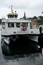 Der Katamaran LIINSAND (MMSI: 211779530) war Anfang Juni 2024 im Hafen von Flensburg zu sehen.