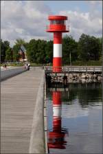 Dieser 10 m hohe Turm markiert seit 1981 die Hafeneinfahrt von Eckernfrde. 03.08.2010