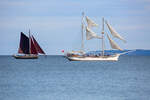 Sail Sassnitz 2024 mit Traditionssegler BALTIC BEAUTY, im Gefolge die Ernestine.