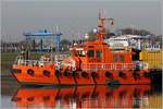 Das 2011 gebaute Lotsenversetzboot SCHILKSEE liegt am Lotsensteiger in Emden. Länge: 16,8 m, Breite: 5,2 m. Heimathafen ist Kiel. 24.02.2019 