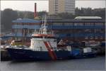 Das 1960 gebaute Hilfsschiff HDW HERKULES (IMO 5148754) liegt am 18.09.2015 in Kiel. Er ist 53,83 m lang, 10 m breit, hat eine GT/BRZ von 773 und eine DWT von 554 t. Heimathafen ist Kiel. Frühere Namen: STRIL HERKULES, JORPELAND HERKULES.