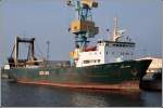 Die 1976 gebaute NOR-LAND (IMO 7529940) liegt am 14.06.2007 in Rostock. Sie ist 86,74 m lang, 14,51 m breit und hat eine GT/BRZ von 2655. Sie ist ein Frachtschiff fr Gter auf Palletten. Ihr Heimathafen ist Gta auf den Faeroer Inseln.