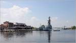 Am Tag der offenen Tür des WSA-Bauhofs in Wilhelmshaven ergab sich die Möglichkeit, einmal von einer anderen Seite ein Foto des Deutschen Marinemuseums und der Kaiser-Wilhelm-Brücke zu machen. 18.05.2019