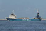 Das Elektro-Containerschiff  FUTABA  (ふたば) (IMO 9790593, Call Sign JD3795) der Imoto Lines, Ltd. läuft in den Hafen von Tokio ein. 08.Juni.2024.