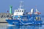 Das Fahrgastschiff MONIKA III (MMSI: 261030150) kehrt gerade von eine Ausflugsfahrt von der Ostsee zurück.