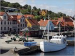 Die PETER (ex POSTBÅDEN PETER) liegt am 22.08.2016 in Gudhjem (Bornholm). Sie wurde 1930 gebaut, ist 23 m lang und 7 m breit. Heimathafen ist Svaneke (Dänemark). Sie verkehrt zwischen Bornholm und den Erbseninseln und kann auch Passagiere mitnehmen.