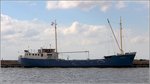 Die 1951 gebaute PAVONA (IMO 5064233) liegt am 04.10.2016 in ihrem Heimathafen Urk (Niederlande). Sie ist 38,71 m lang und 7,42 m breit, hat eine GT/BRZ von 286 und eine DWT von 370 t. Frühere Namen: PAVONIS, CARLSØ, CABO DE SAO VICENTE.