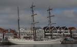 Artemis, ein Dreimast-Segler Heimathafen Franeker/ Niederlande, liegt am Ostseekai in Travemnde. Im Hintergrund das Viergiebelhaus. Am 27.04.2013 gesehen.