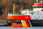 Das Rettungsboot des Mehrzweckschiffs Arkona im Sassnitzer Hafen.