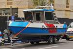 Polizeiboot Golf 70, auf dem Hnger, ist bei der Militrparade zum Nationalfeiertag in der Stadt Luxemburg mit dabei.