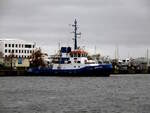 Der 29m lange Schlepper FAIRPLAY 55 am 08.11.24 in Rostock