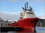 Die 2000 bei Ferguson Shipbuilders in Port Glasgow gebaute BB TROLL (IMO 9203203) liegt am 26.09.2012 im Hafen von Bergen. Sie ist 74 m lang, 16 m breit, hat eine Maschinenleistung von 11.186 kw und einen Pfahlzug von 178 t. Heimathafen dieses Hochseeschleppers und Offshore-Versorgers ist Haugesund (Norwegen). Frhere Namen: VIKING TROLL, HAVILA FORCE, STIRLING IONA.