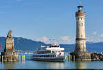 Zwischen Löwe und Leuchtturm: Das längste Fahrgastschiff auf dem Bodensee – die  Vorarlberg  – erreicht den Hafen Lindau.

🧰 VL Bodenseeschifffahrt GmbH & Co. KG
🕓 30.7.2024 | 17:21 Uhr