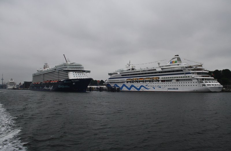 Die Mein Schiff 5 In Lübeck Travemünde Juli 2016